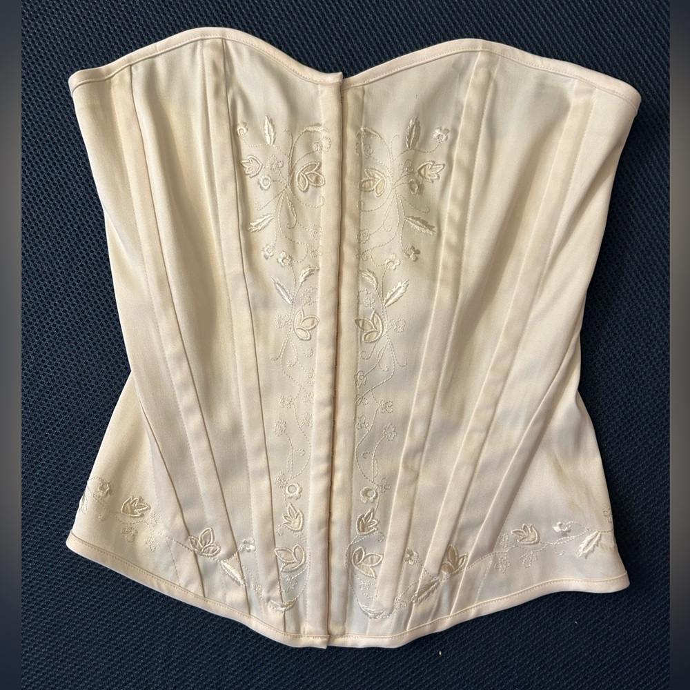 charlotte russe corset cream colored size s